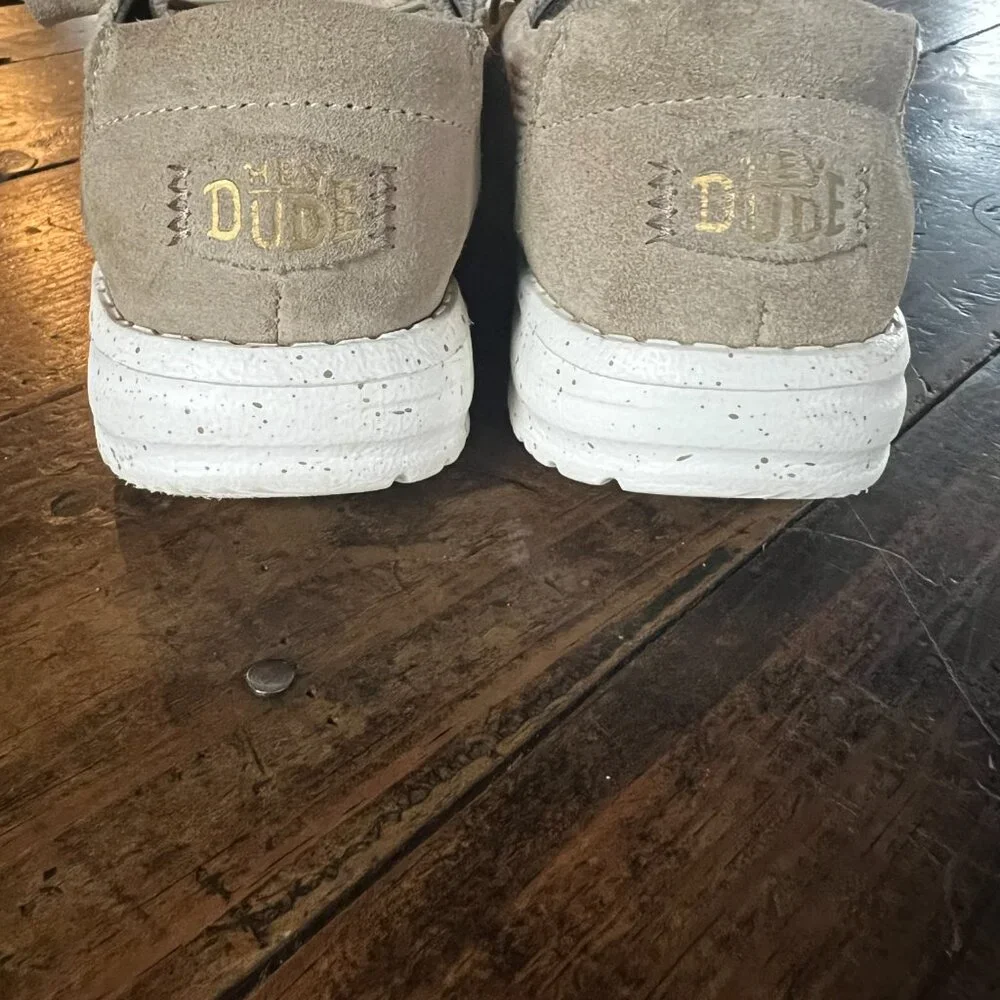 Size 6 Kids Hey Dudes